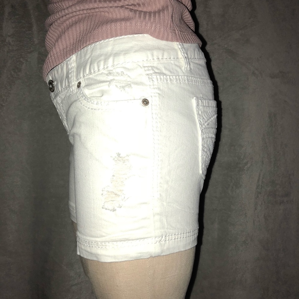 Shorts - Picture 4 of 4